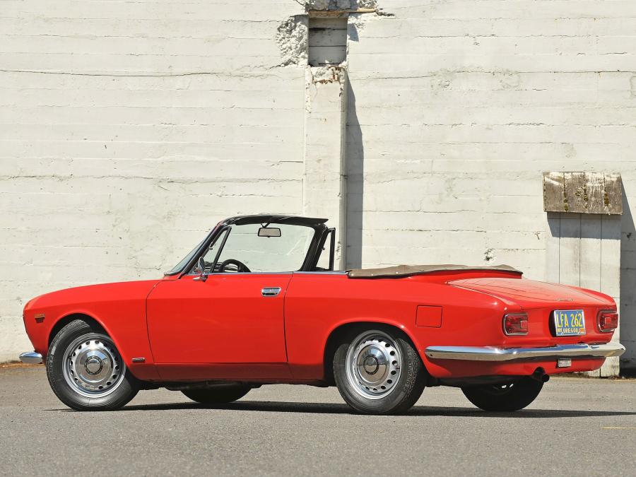  Alfa Romeo Giulia GTC (105.25) 1964 года  (фото 10 из 16)